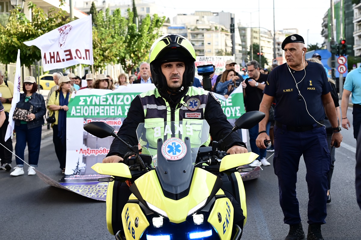 γιατροι, πορεια, απεργια, νοσοκομεια, ΕΣΥ