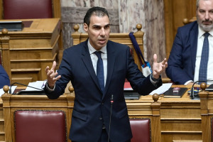 Μάριος Θεμιστοκλέους: Υποσχέσεις για νέες «γαλάζιες» στρατιές στις διοικήσεις των νοσοκομείων