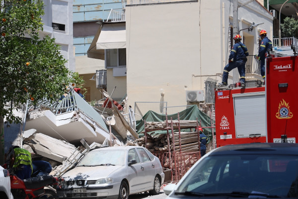 Τι να κάνετε εάν καταρρεύσει ένα κτίριο – Οδηγίες προστασίας για τα κρίσιμα πρώτα λεπτά