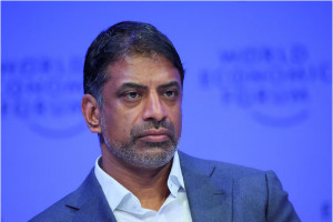 Vas Narasimhan (CEO Novartis): Η έξοδος των ΗΠΑ από τον ΠΟΥ θα επηρεάσει αρνητικά εκατομμύρια ζωές παγκοσμίως