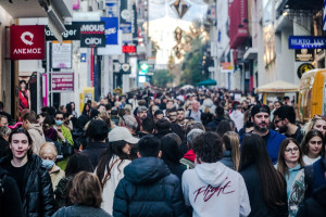 Κορωνοϊός - Γρίπη: Σήμερα η ανακοίνωση του ΕΟΔΥ για τη χρήση μασκών σε κλειστούς χώρους και νοσοκομεία