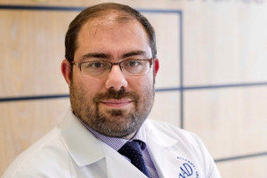 Ερυθρό δέρμα: Πώς θα καταλάβετε αν έχετε ευαίσθητη επιδερμίδα ή ροδόχρου ακμή