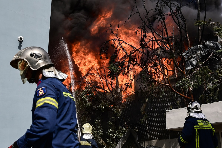 Φωτιά: 10 συμβουλές για να προστατέψετε το αναπνευστικό σας από τον καπνό