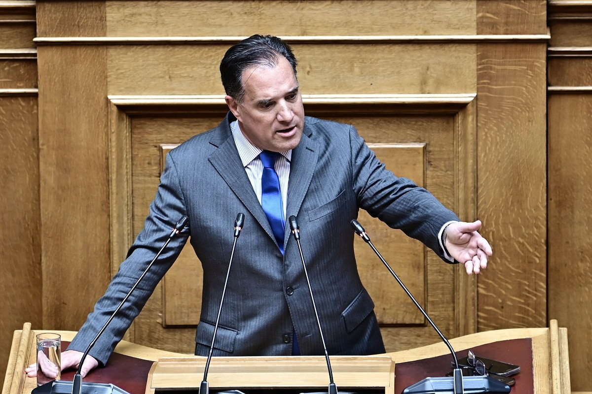 Άδωνις Γεωργιάδης: Τι απαντά για το περιστατικό με την ηλικιωμένη ασθενή στην Ξάνθη