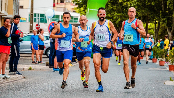 Καταστρέφω τα γόνατά μου με το τρέξιμο; Τι λένε οι ειδικοί