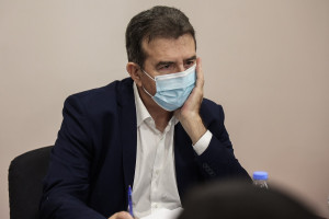 Μιχάλης Χρυσοχοΐδης: Αλλαγή ρότας και... φουλ για ιδιωτικοποίηση