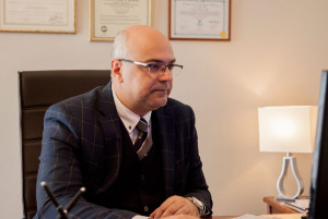 Ομφαλοκήλη: Αίτια, συμπτώματα, παράγοντες κινδύνου και θεραπεία