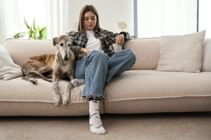 Η καθιστική συνήθεια που προστατεύει τον εγκέφαλο και μειώνει τον κίνδυνο της άνοιας
