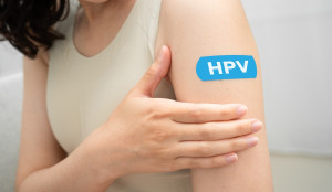 Μελέτη-ορόσημο στο The Lancet: Το εμβόλιο HPV μηδένισε τους θανάτους από καρκίνο του τραχήλου της μήτρας στις νέες γυναίκες