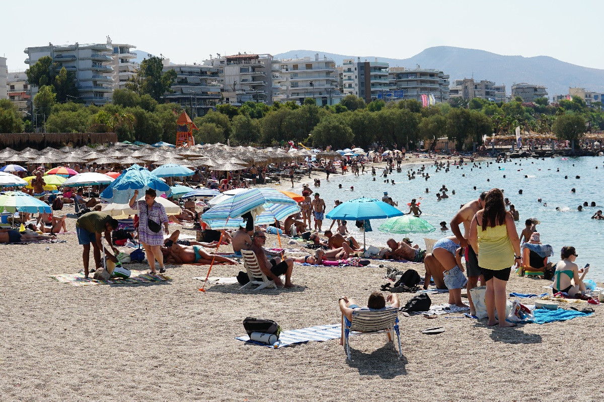 Καύσωνας: Η έκτακτη ενημέρωση από το Υπ. Υγείας - Τα μέτρα προστασίας