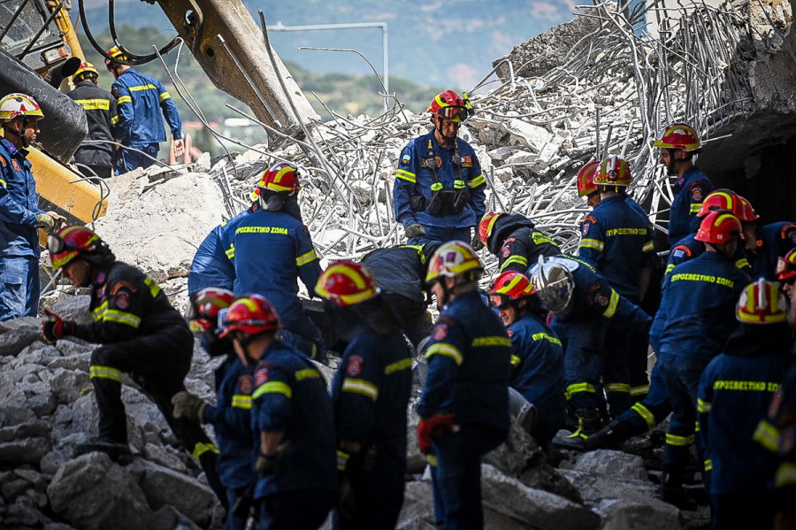 Πάτρα: Ένας νεκρός και 12 τραυματίες από κατάρρευση γέφυρας