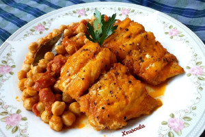 Μπακαλιάρος παστός με ρεβίθια στο φούρνο – Η υγιεινή συνταγή για την 25η Μαρτίου