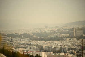 ΕΟΔΥ – Αφρικανική σκόνη: Τι να προσέξουν όσοι έχουν άσθμα ή καρδιακές παθήσεις